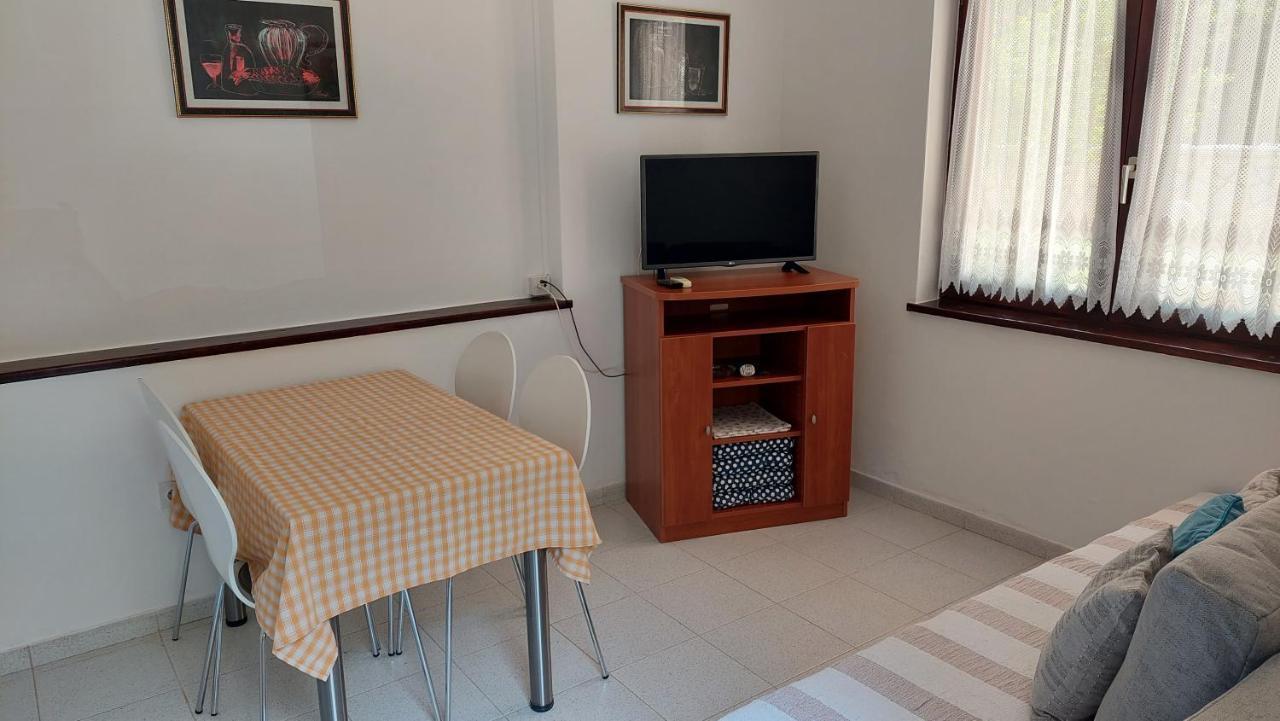 Apartment Oriana 로비니 외부 사진