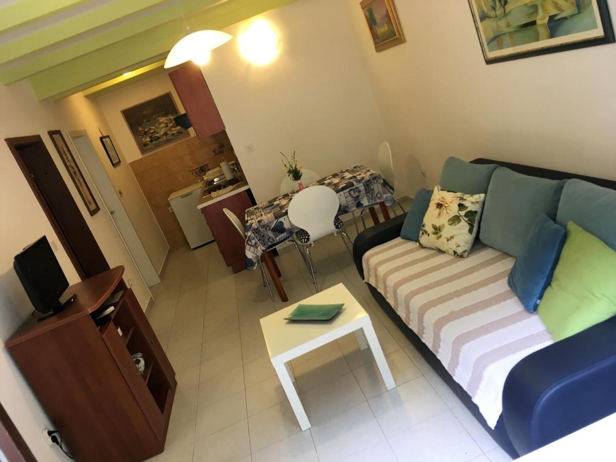 Apartment Oriana 로비니 외부 사진